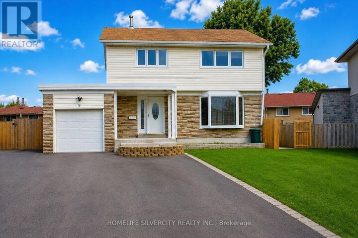 Property Photo: 9 Hardwick Drive ON L6W 2Z5