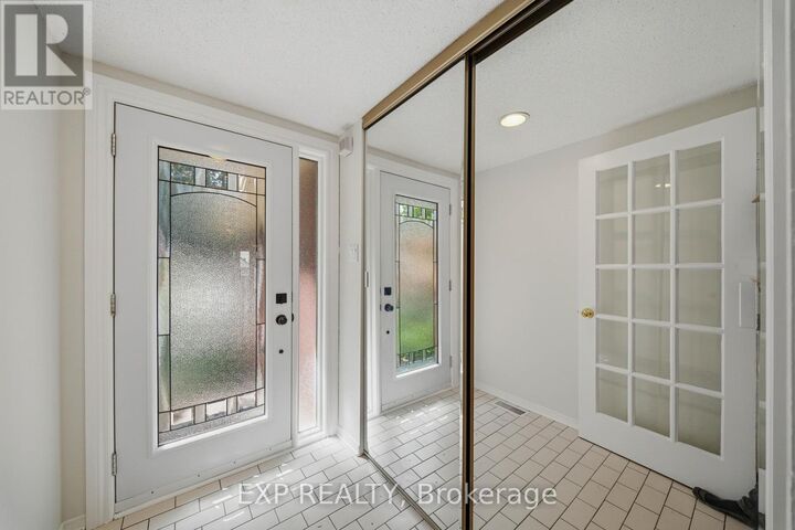 Property Photo:  2023 Rolling Brook Drive  ON K1W 1C9 