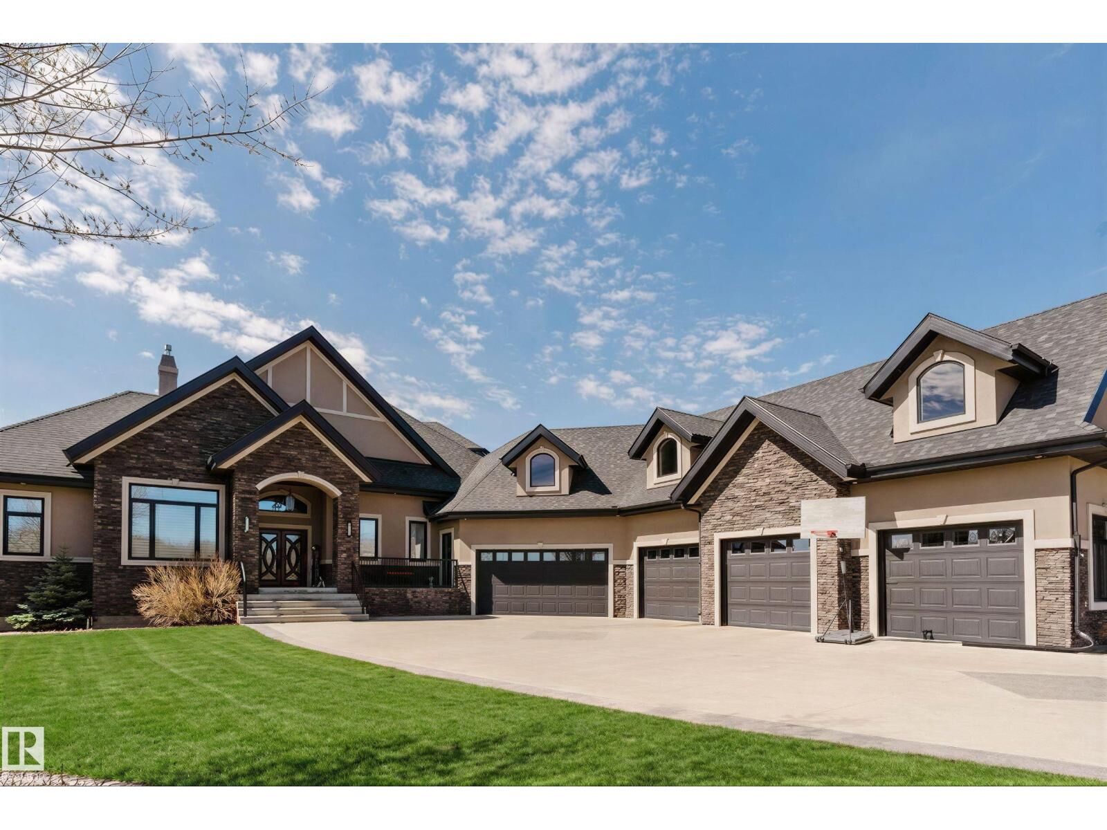 Property Photo: 841 56316 Rng Road 113 AB T0A 1E0