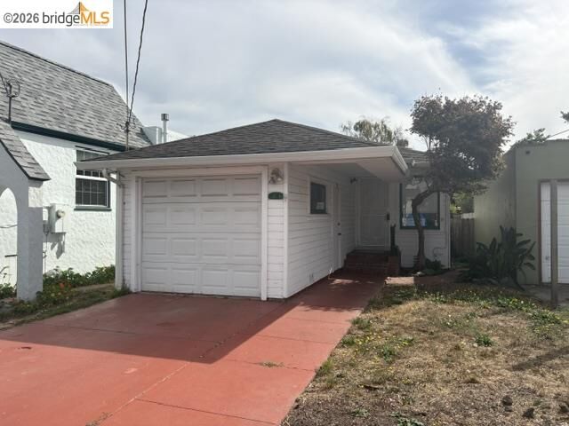 Property Photo:  3212 Esmond Ave  CA 94804 