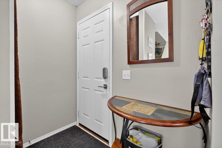Property Photo:  27 Walden Park  AB T8N 3V6 