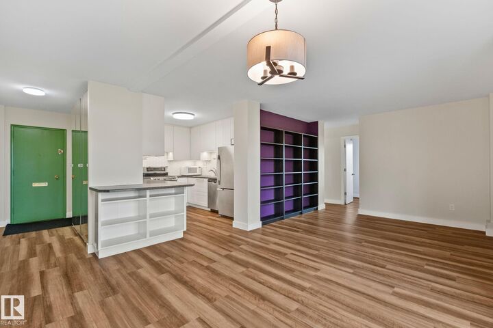 Property Photo: 9940 112 Street NW 705 AB T5K 1L8