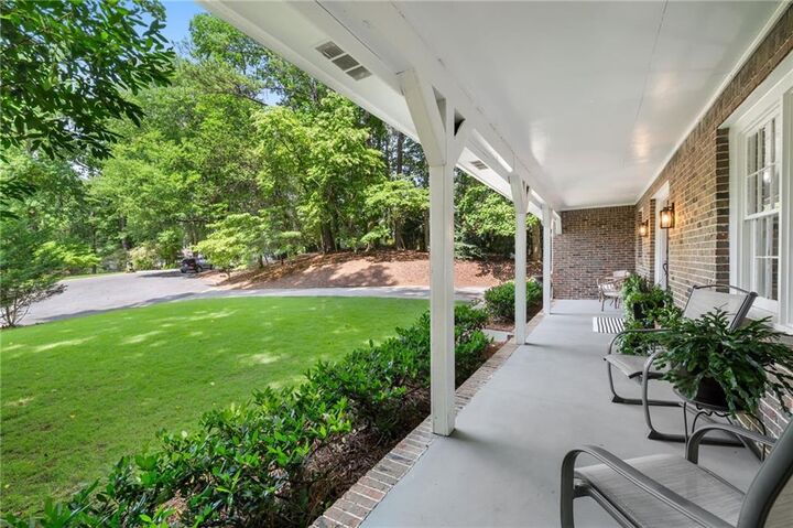 Property Photo:  5215 Huntingford Terrace  GA 30068 
