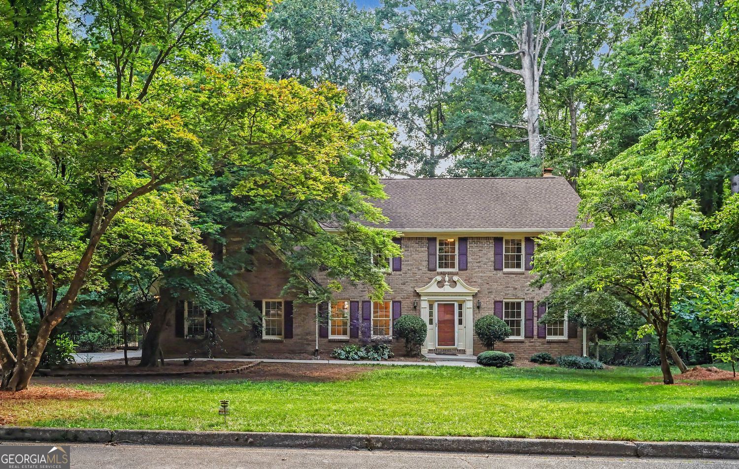 Property Photo:  1903 Colony Oaks Drive  GA 30078 