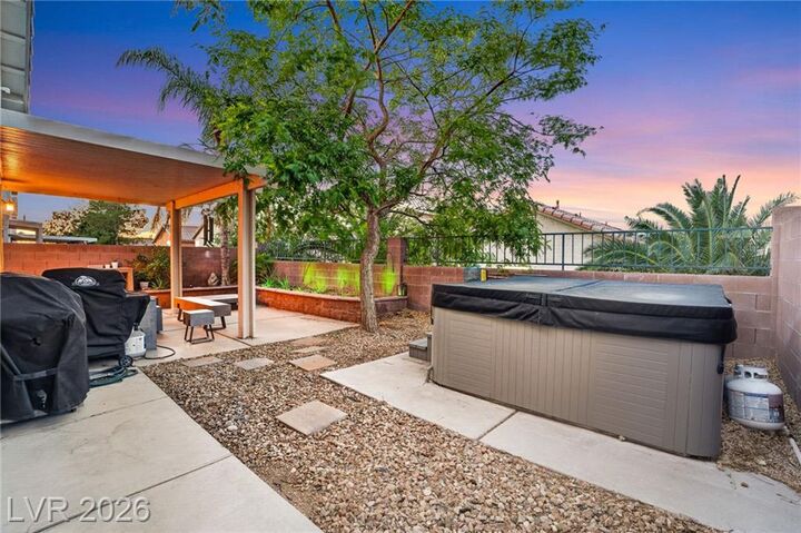 Property Photo: 9539 Windborne Avenue NV 89147