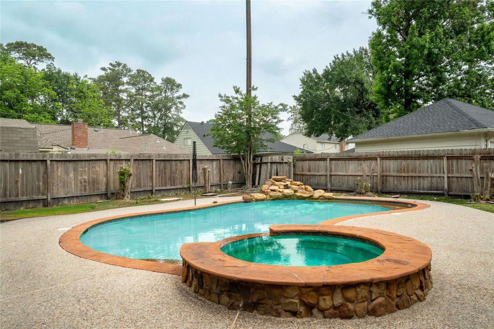 Property Photo:  1514 Roanwood Drive  TX 77090 