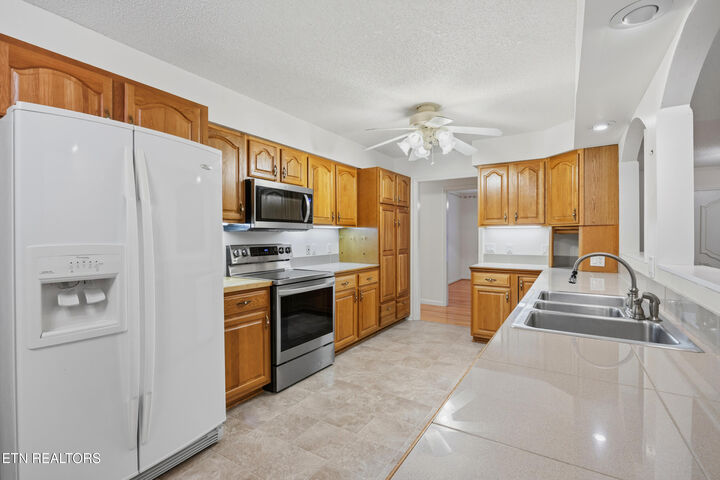 Property Photo: 104 Flossmoor Circle TN 38558