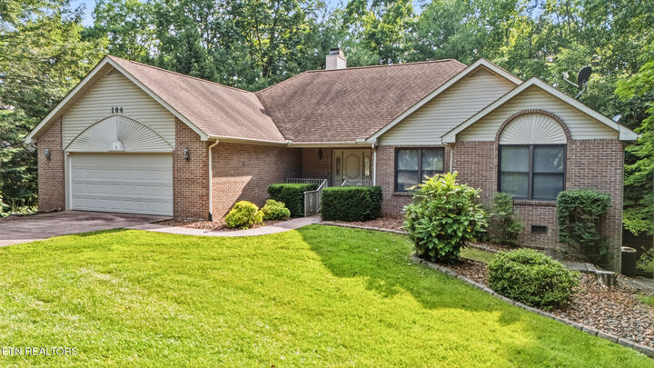 Property Photo:  104 Flossmoor Circle  TN 38558 
