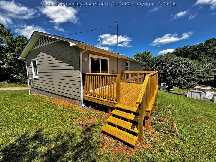 Property Photo: 5201 Joy Lane WV 25313