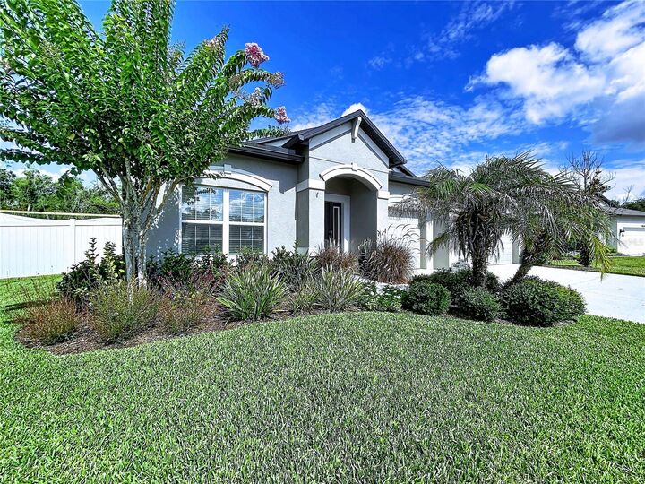 Property Photo:  18078 Romanesque Court  FL 34610 
