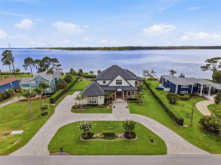 Property Photo:  732 Shore Drive E  FL 34677 