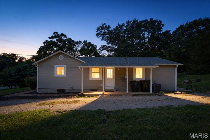 Property Photo: 501 W Wayne Street MO 63650
