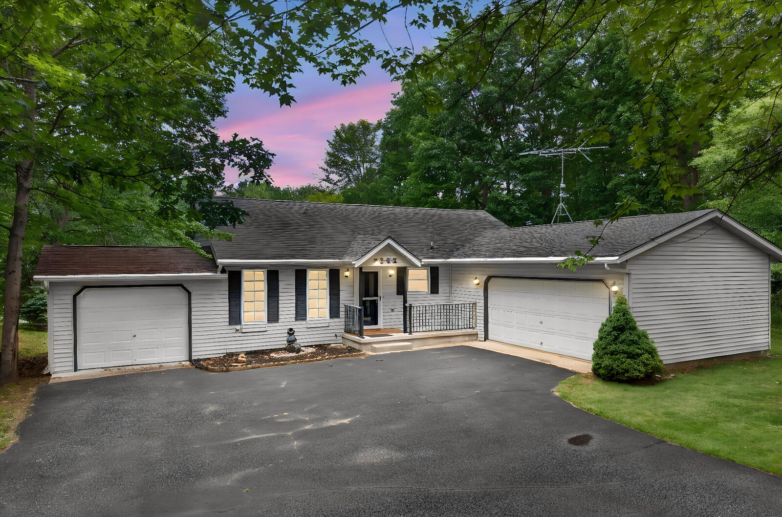 Property Photo:  9265 Golf Port Drive  MI 49346 