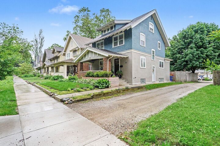 Property Photo:  15 Auburn Avenue SE  MI 49506 