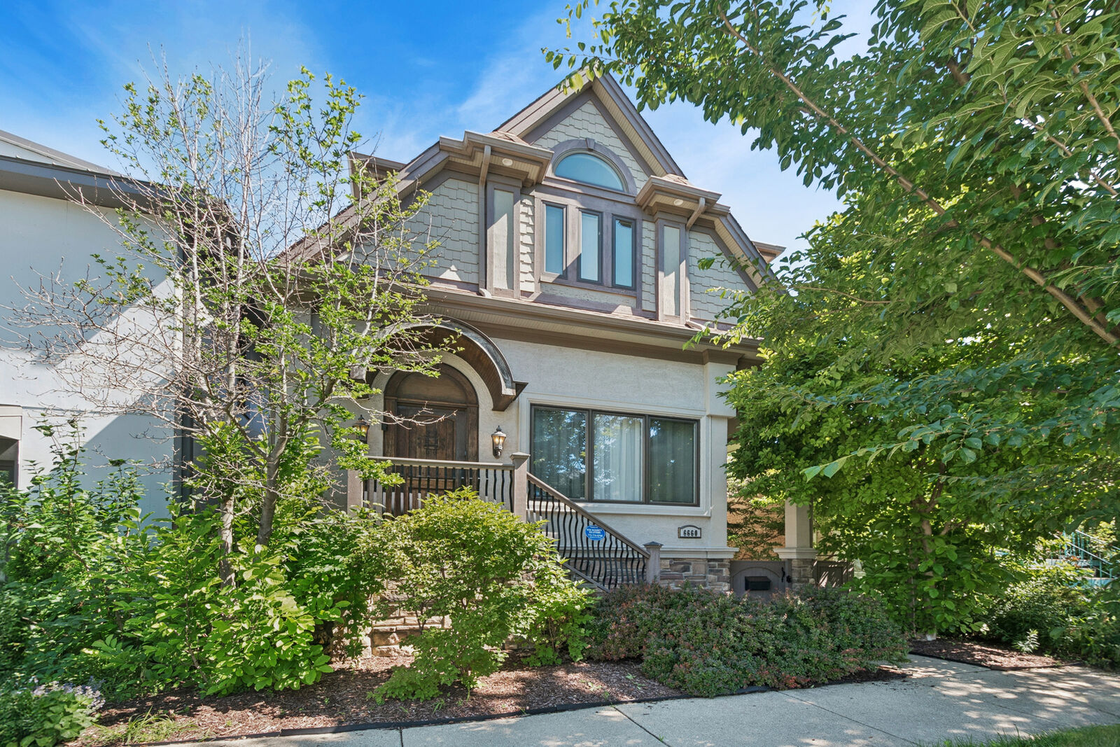Property Photo: 6660 Albion Avenue IL 60714
