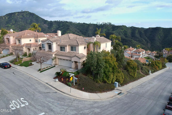 Property Photo: 1800 Calle Suenos CA 91208