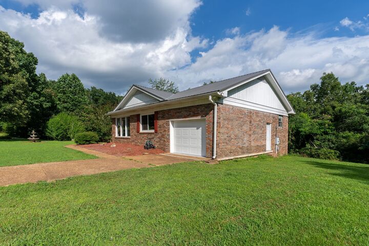 Property Photo:  159 Mindy Dr  TN 38485 