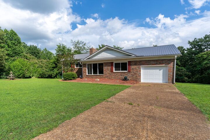 Property Photo:  159 Mindy Dr  TN 38485 