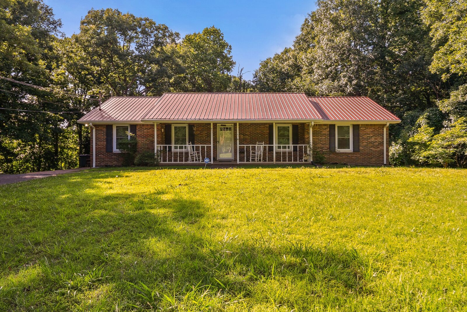 Property Photo:  211 Rouse Rd  TN 37055 