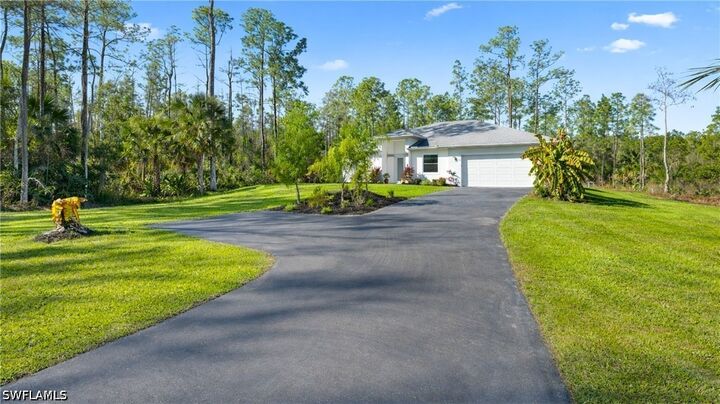 Property Photo: 569 Desoto Boulevard S FL 34117