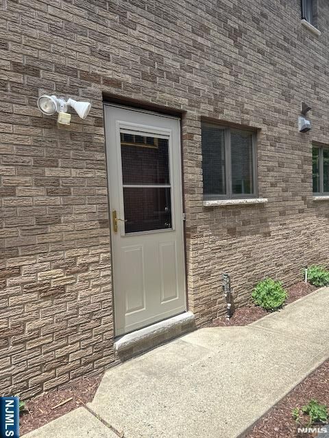 Property Photo:  201 Franklin Street 2  NJ 07407 