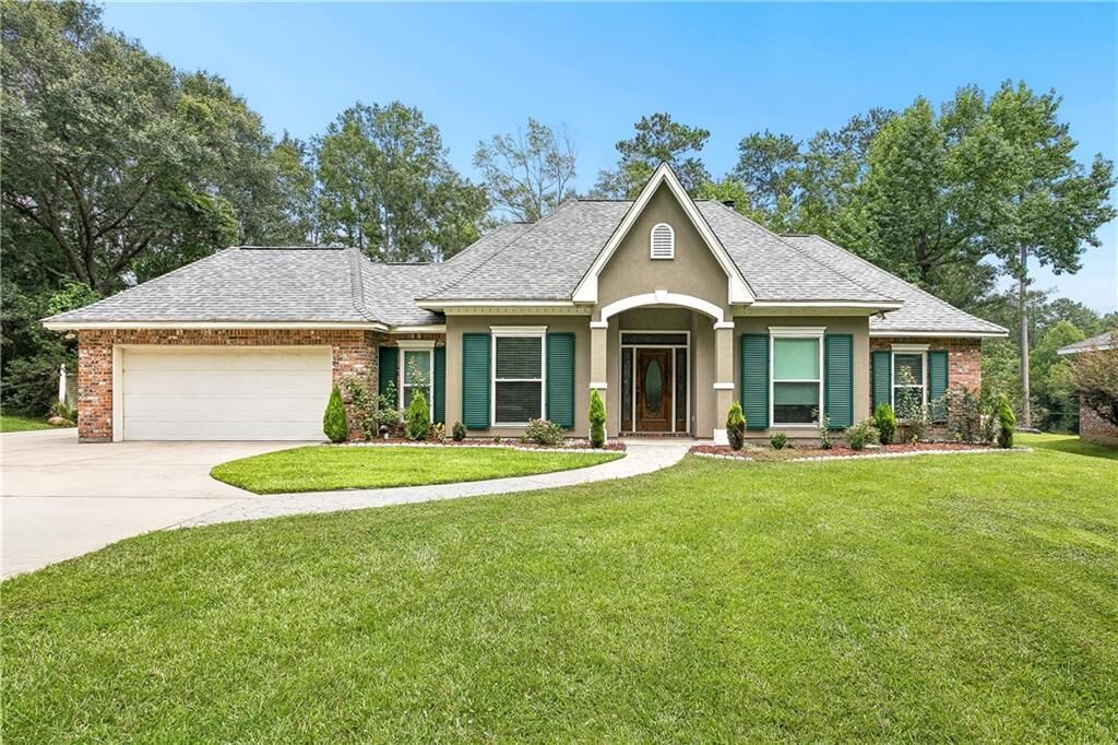 Property Photo: 503 Choctaw Drive LA 70420