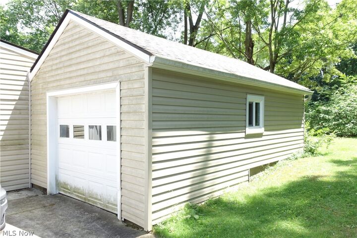 Property Photo:  871 Overlook Avenue  OH 44266 