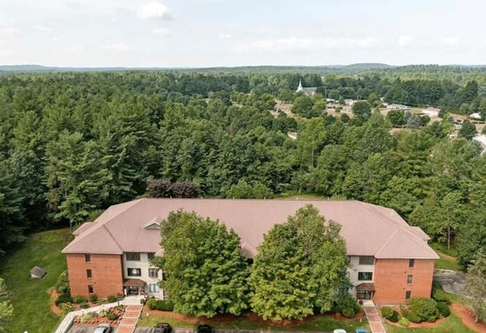 Property Photo: 500 Candlewood Park NH 03063