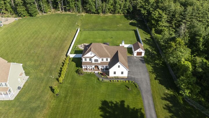 Property Photo: 152 South Road NH 03053