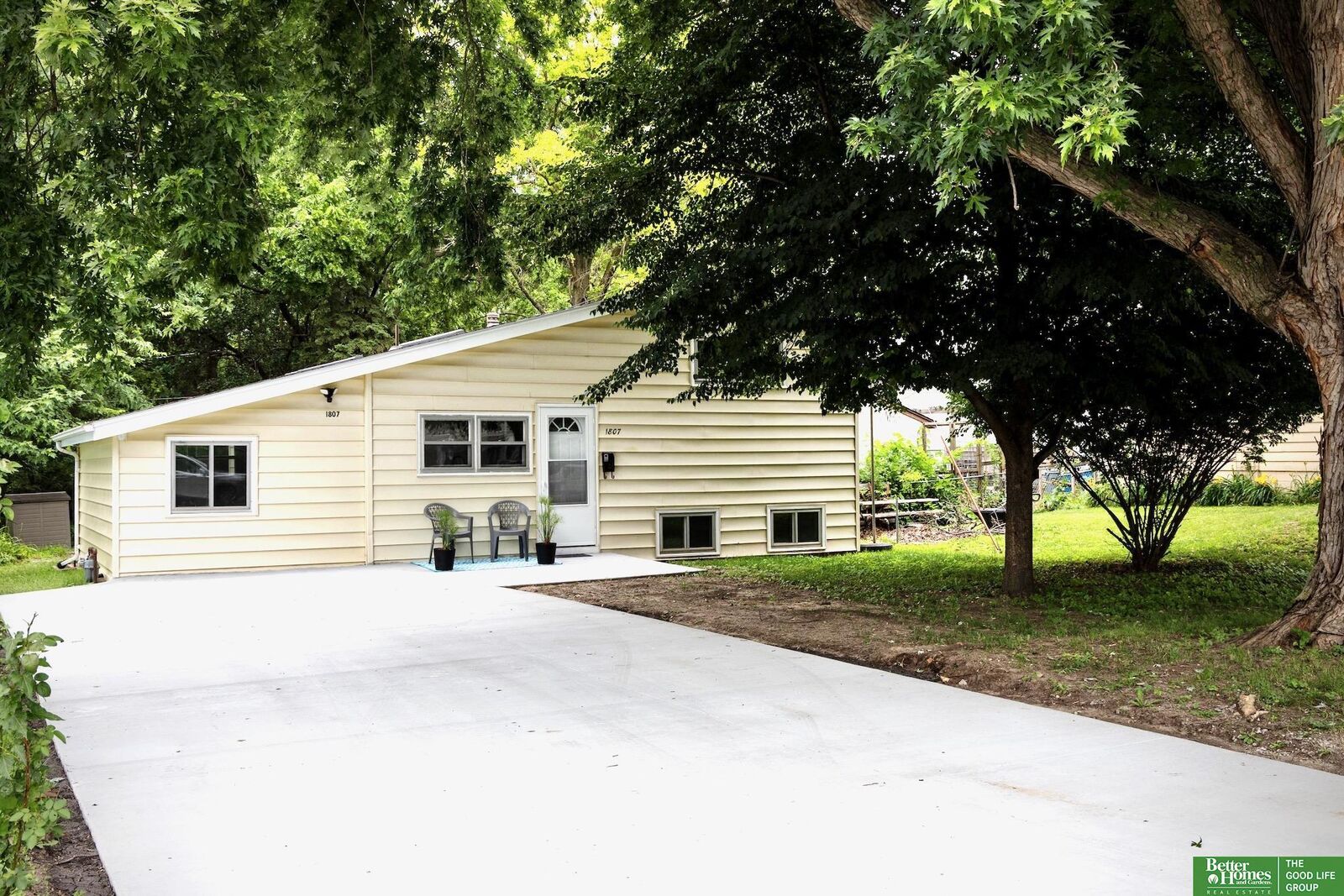 Property Photo: 1807 Warren Street NE 68005
