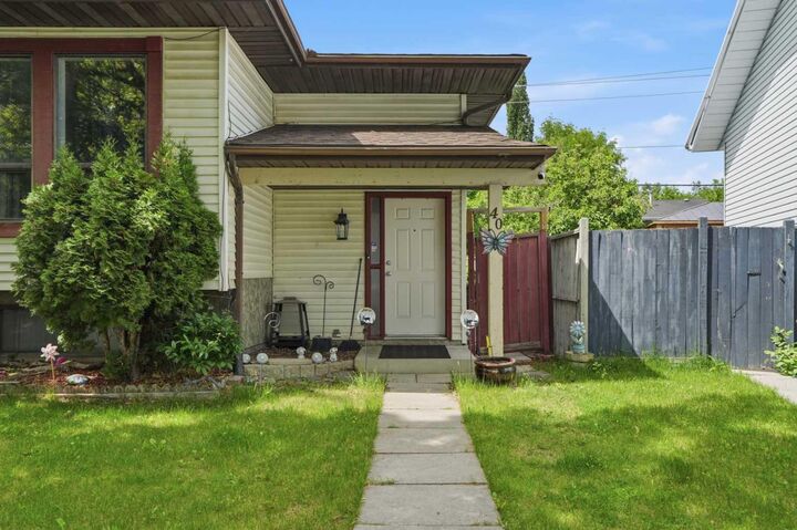 Property Photo: 40 McKerrell Close SE AB T2Z 1M7