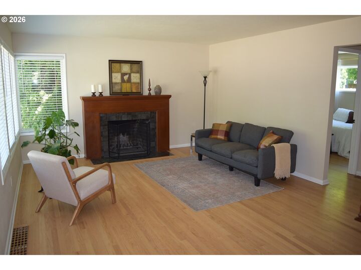 Property Photo: 1200 NE 57th Ave OR 97213