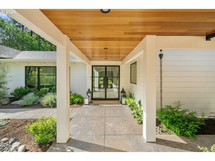 Property Photo:  505 SW Glen Rd  OR 97219 