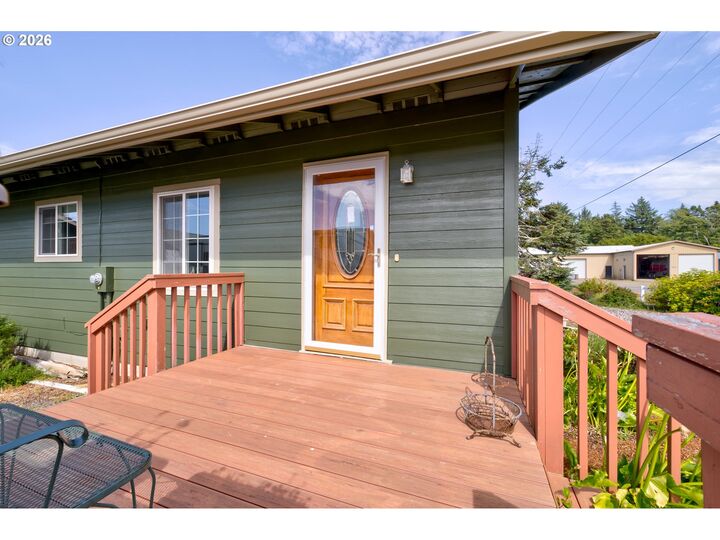 Property Photo: 1709 263rd Pl WA 98640