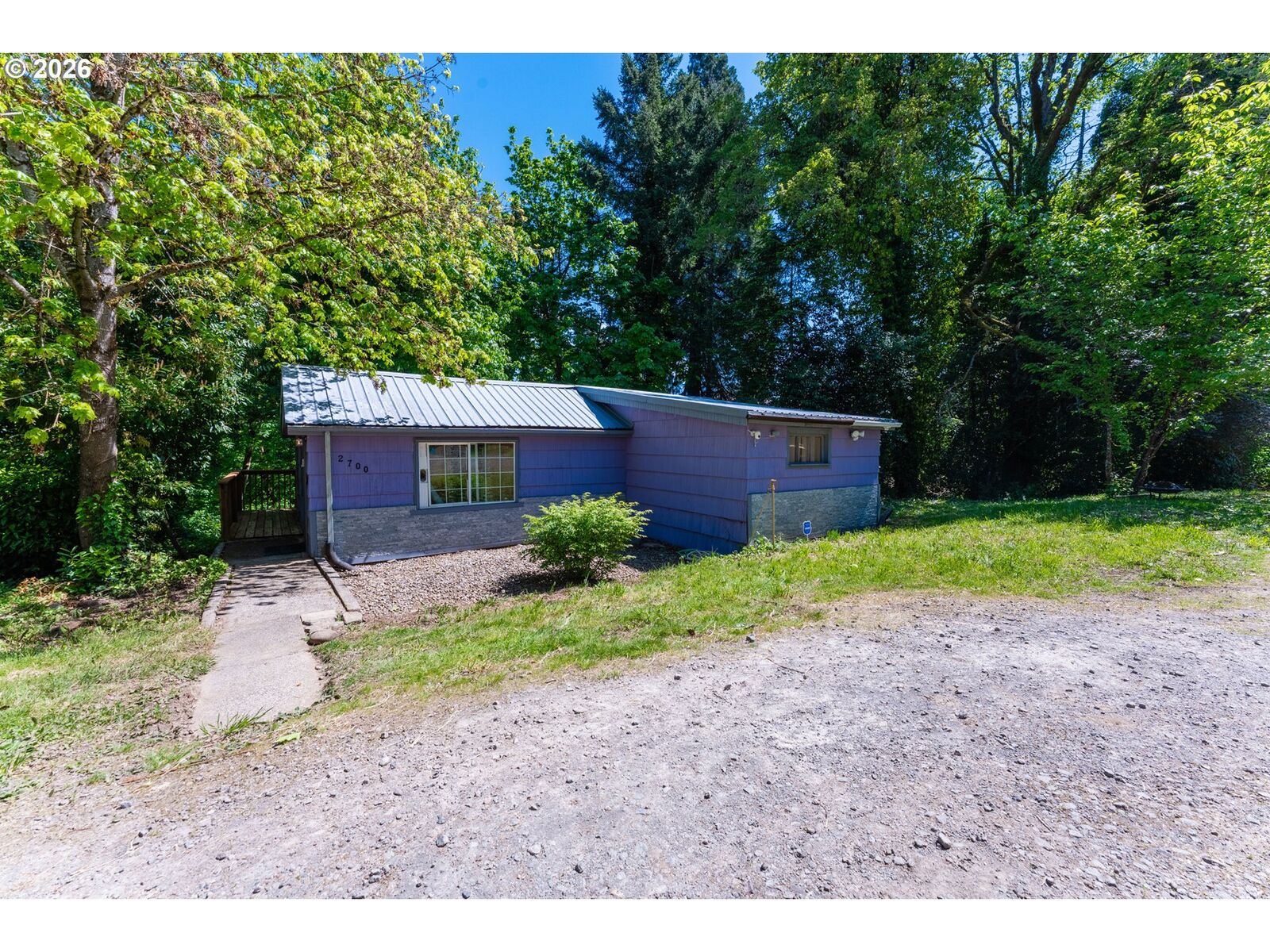 Property Photo:  2700 Underhill Ln  OR 97068 