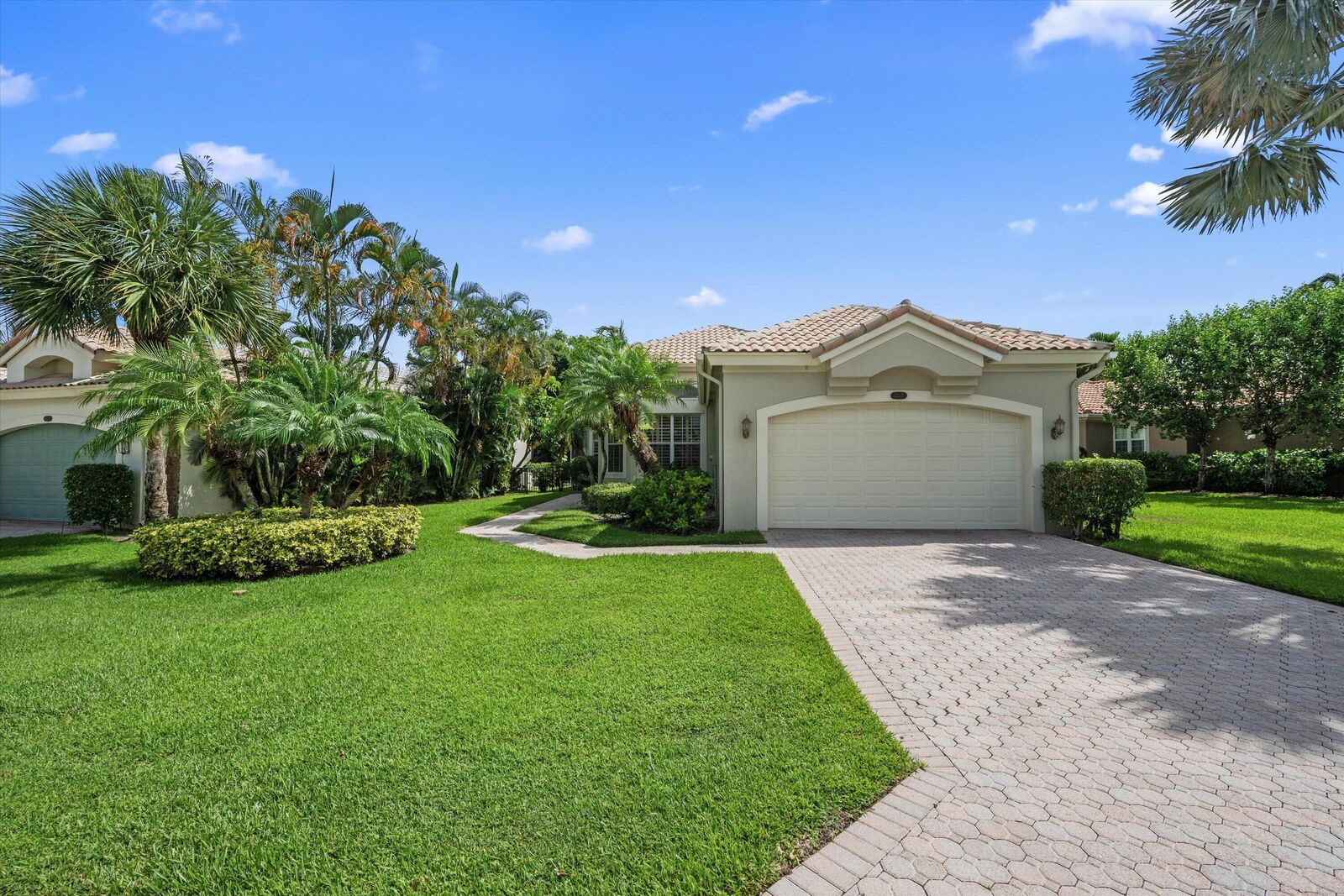 Property Photo: 12557 Mallet Circle FL 33414