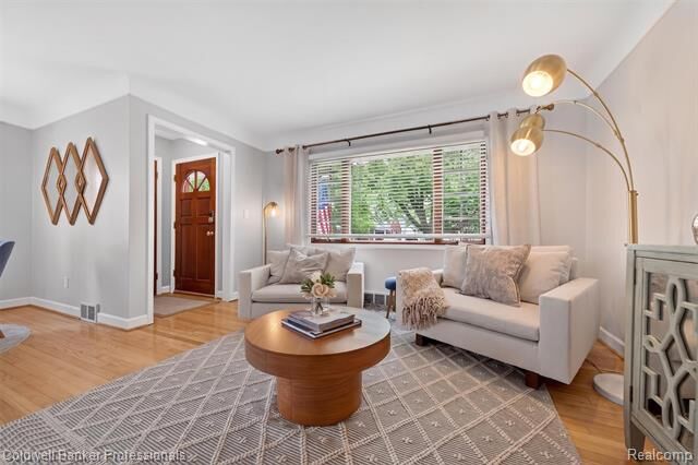 Property Photo:  2666 Windemere Road  MI 48009 