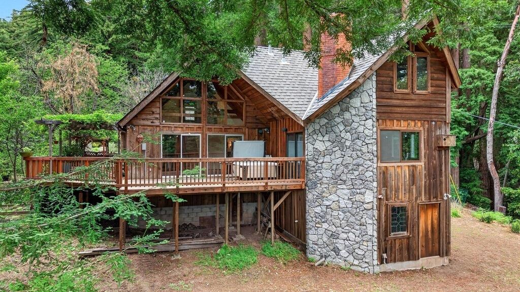 Property Photo: 450 Stellar Way CA 95006