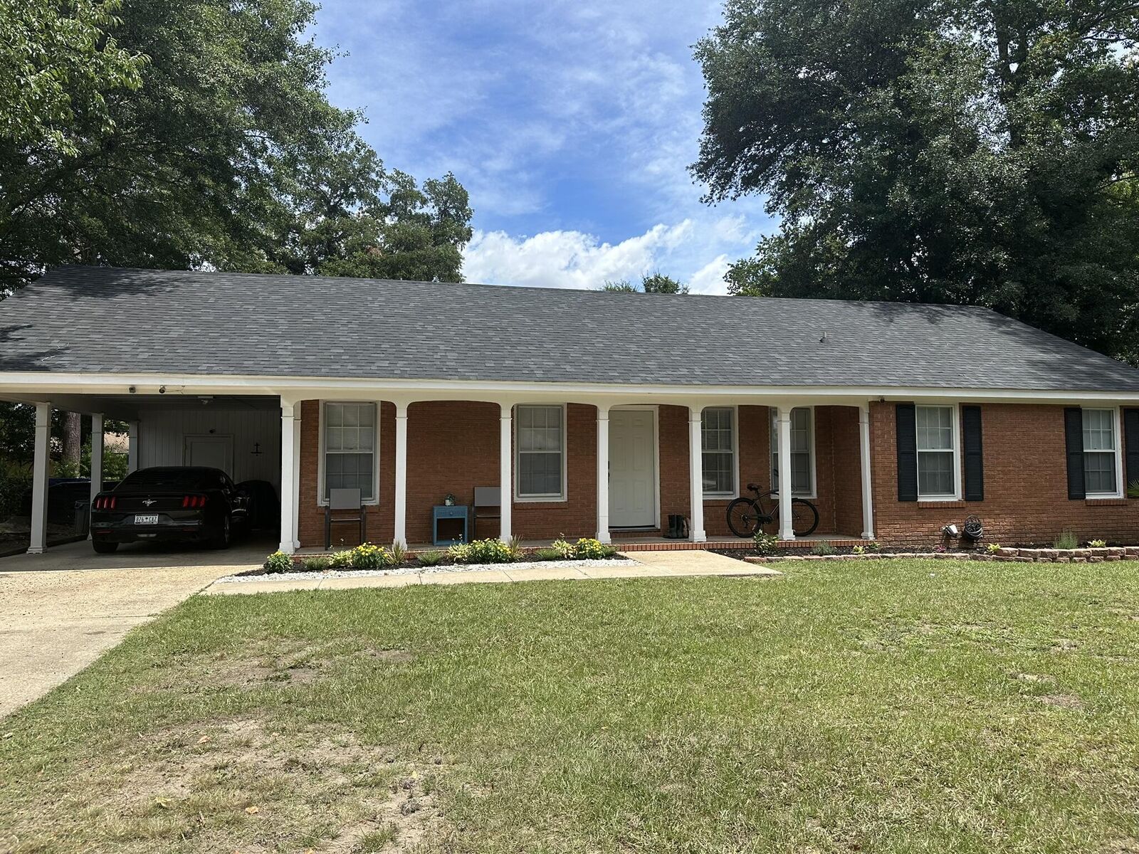 Property Photo: 1 Henrietta Street SC 29150