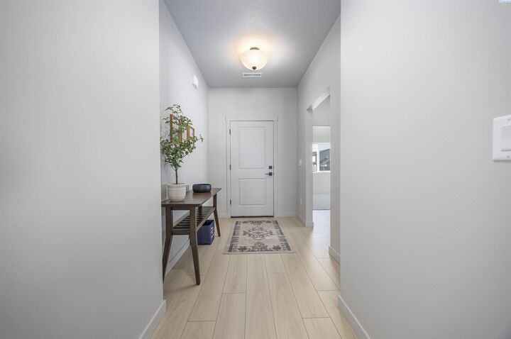 Property Photo: 3646 Morningside Parkway WA 99352