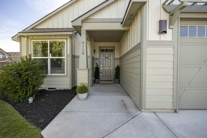Property Photo:  6118 Road 90  WA 99301 