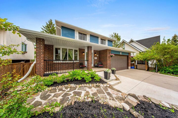 Property Photo: 99 Pinnacle Drive ON N2P 1B8