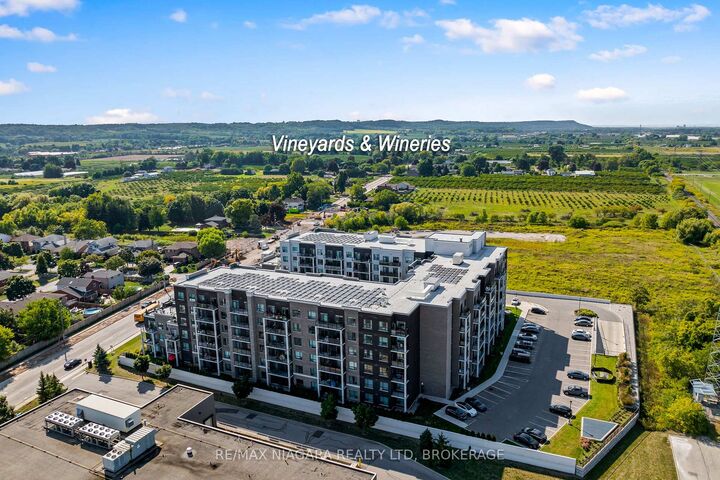 Property Photo: 5055 Greenlane Road 131 ON L3J 2J3