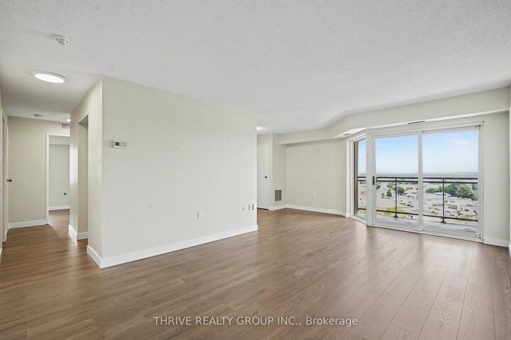 Property Photo: 860 Commissioners Road E 1403 ON N6C 5Y8