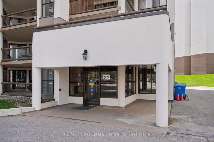 Property Photo: 22 Marilyn Drive 201 ON N1H 7T1