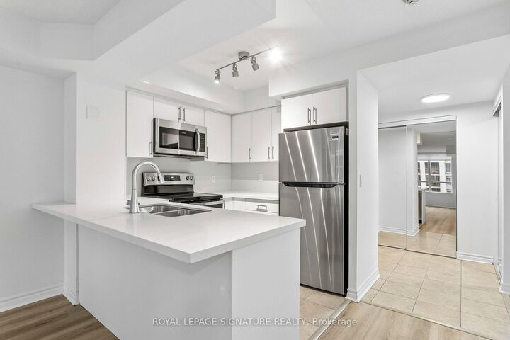 Property Photo: 4080 Living Arts Drive 2407 ON L5B 4N3
