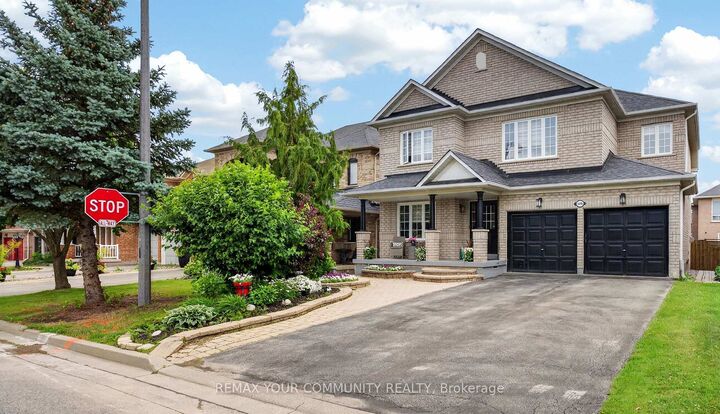 Property Photo: 119 Toscana Road ON L4H 2G1