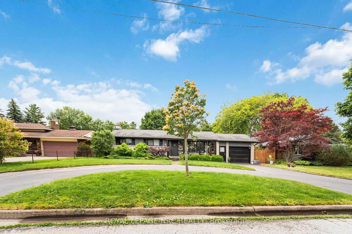 Property Photo:  9 Cartier Drive  ON L2M 2E5 