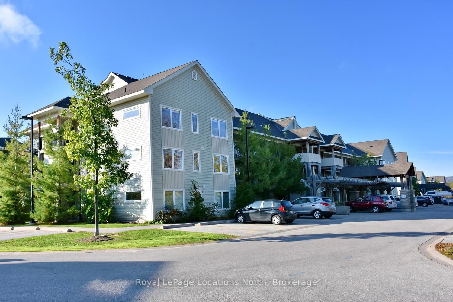 Property Photo: 6 Brandy Lane Drive 208 ON L9Y 0X4