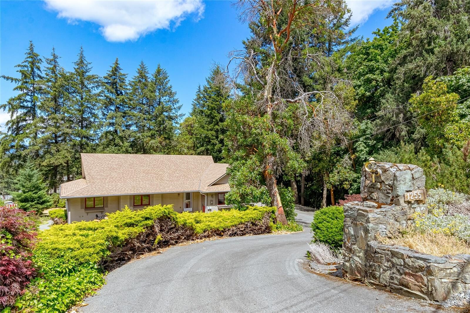 Property Photo: 1255 McKenzie Dr BC V9L 5R8